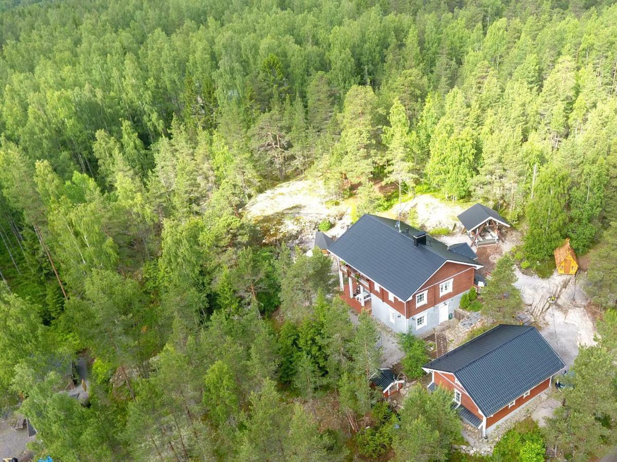 B&B Elaemys Aemmi Sauvo Kültér fotó